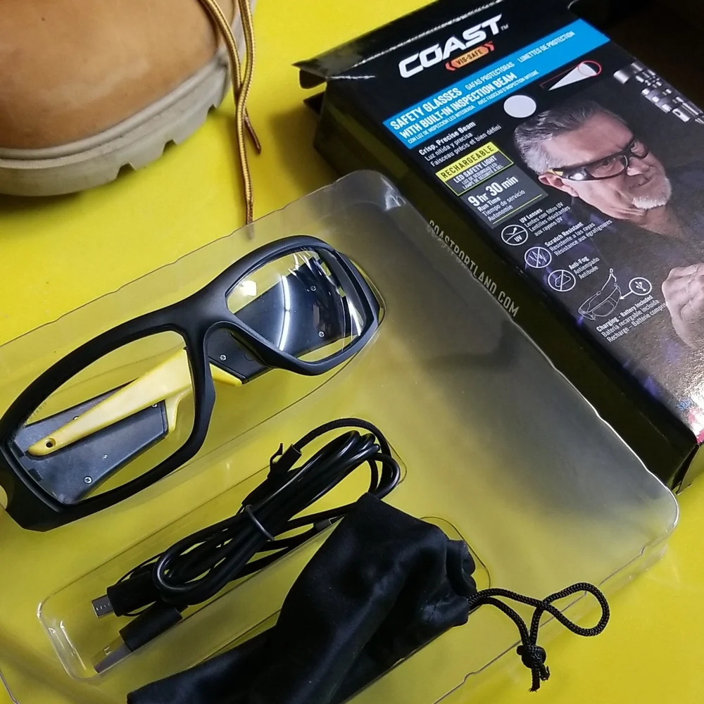 Safety Glass with inspection light